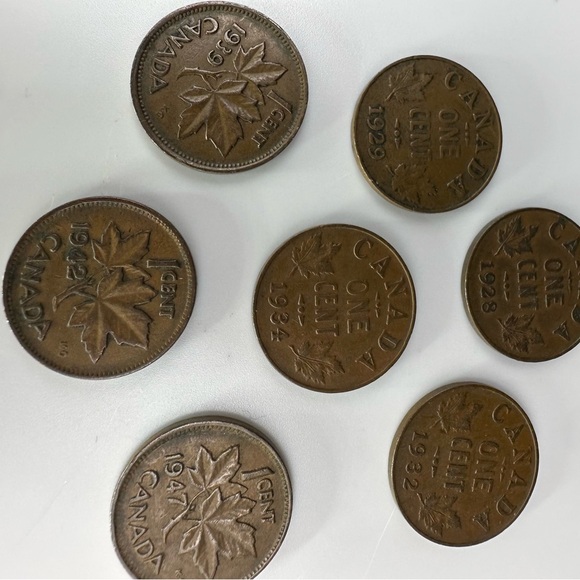 Lot of 7 Vintage Canadian Pennies – 1928 to 1947 – George V & VI – Historic Copp - Picture 6 of 12